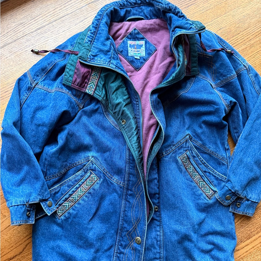 Vintage Denim Jacket with Patterned Accents medium